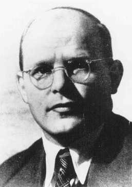 Dietrich Bonhoeffer Dietrich Bonhoeffer
